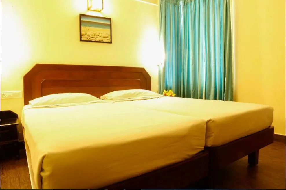 Hotel Riviera Suites Kochi