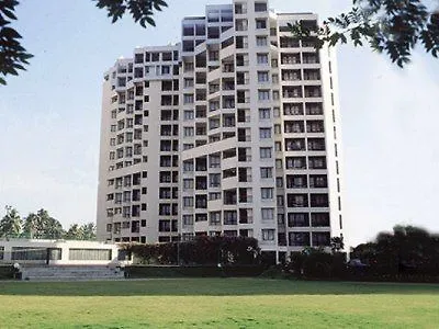 Riviera Suites Kochi 4*,