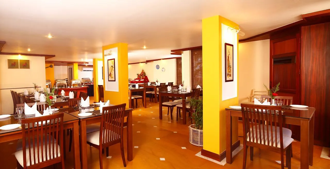 **** Hotel Riviera Suites Kochi Indie