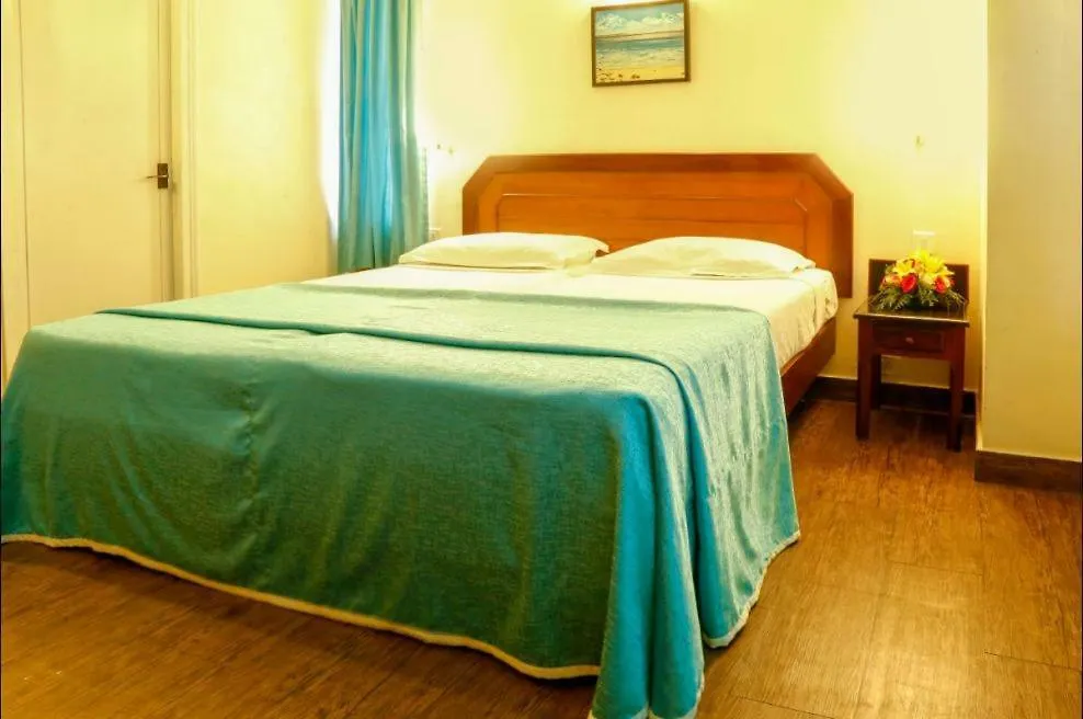 Hotel Riviera Suites Kochi