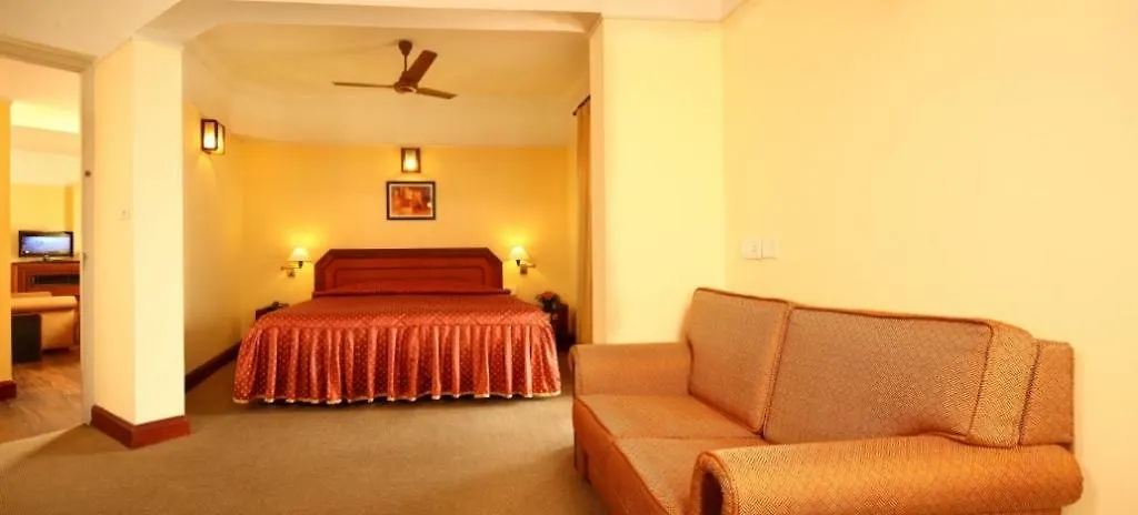 Riviera Suites Kochi Hotel